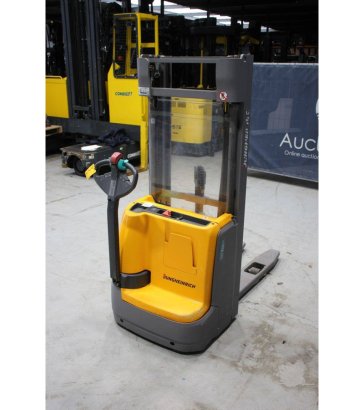 Stacker Jungheinrich EJC 112 Electric 1200kg 2016 EJC 112 2016 2 image 5