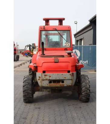 Ruw-terreinheftruck Manitou M26-4 Diesel 2600kg 2012 M26-4 2012 2 Rough Terrain Forklift image 5