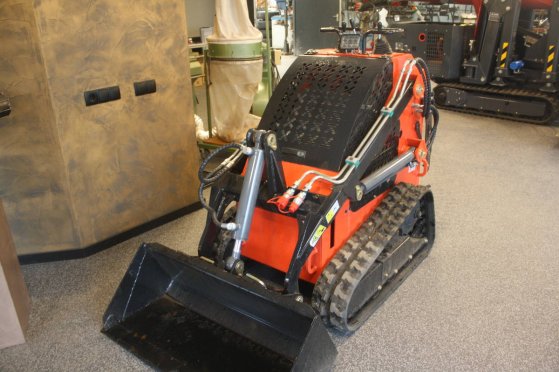 Skid steer loader LH LRT360 Petrol 13hp 2025 New LH LRT360 2025 1 image 5