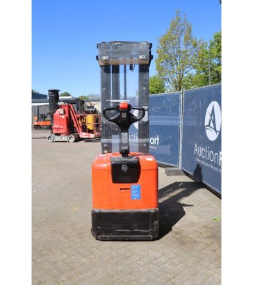 Stacker BT SPE160L Electric 2000kg 5.4m 2012 BT SPE160L 2012 2 image 5