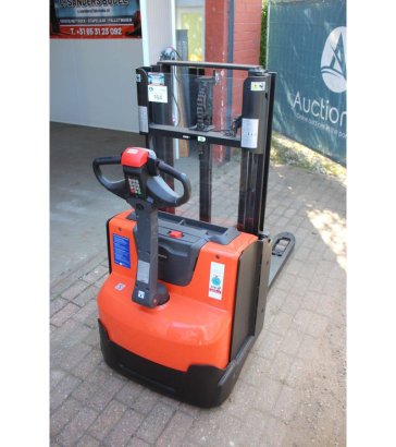 Toyota SWE200D Electric Stacker 2000kg 2.1m 2023 SWE200D 2023 2 image 5