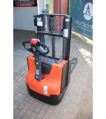 Toyota SWE200D Electric Stacker 2000kg 2.1m 2023 SWE200D 2023 2 image 5