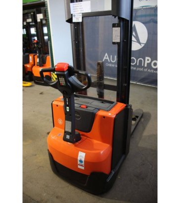 Stacker Toyota SWE120 Electric 1200kg 2.9m 2018 SWE120 2018 2 image 5