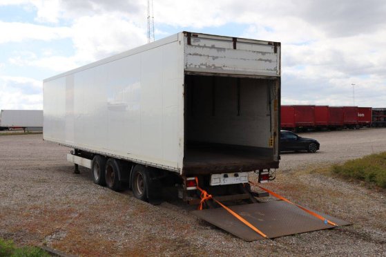 Closed Semi-Trailer Krone SD 41000kg 2010 9357 2010 2 Box semi-trailers image 5