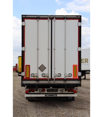 Reefer Semi-trailer Schmitz Cargobull SCB-S3B 42000kg 2017 Schmitz Cargobull SCB-S3B 2017 2 Refrigerated semi trailers ima...