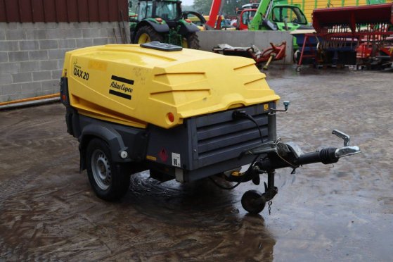 Trailed Compressor Atlas Copco QAX 20 Diesel 16kW 2014 QAX20 2014 2 Compressors image 5