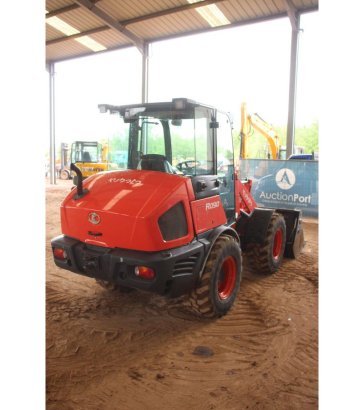 Kubota R090 Diesel Wheel Loader 2023 R090 2023 2 Wheel Loaders image 5