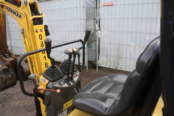 Mini excavator Yanmar SV08-1AS Diesel 7.7kW 2013 923 2013 2 image 5