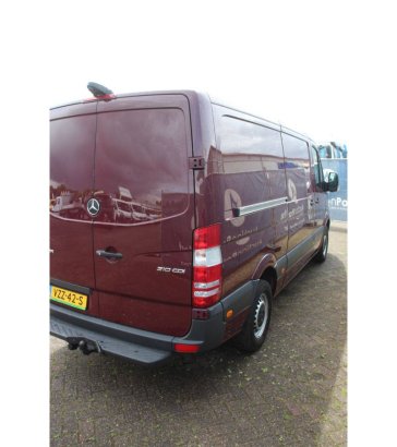 Mercedes-Benz Sprinter 210 CDI Diesel 95hp Van 2016 Sprinter 210 CDI 2016 2 Closed vans image 5