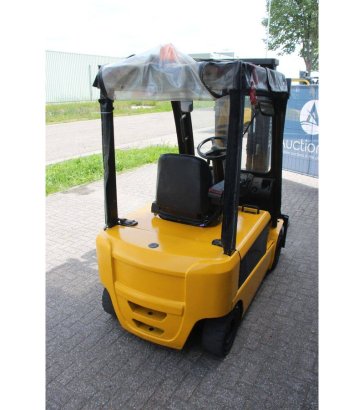 Hyundai 20B-7 Electric Forklift 1745kg 4.7m 2011 20B-7 2011 2 Forklift image 5
