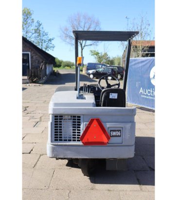 Nilfisk SR 1601 Electric Sweeper Nilfisk SR 1601 2 image 5