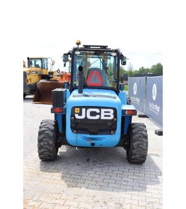 Rough-Terrain Forklift JCB 930 Diesel 3000kg 5.5m 2018 930 2018 2 Rough Terrain Forklift image 5
