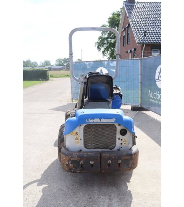 Articulated loader AgriOne A700 Diesel 22.8kW 2008 Agrione A700 2008 2 Wheel Loaders image 5