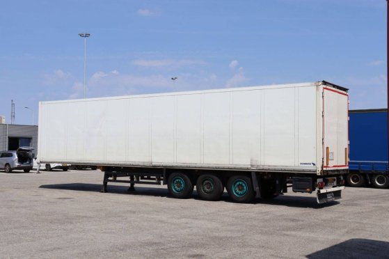 Closed Semi-Trailer Schmitz Cargobull SKO24 2011 Schmitz Cargobull SKO24 2011 2 Box semi-trailers image 5