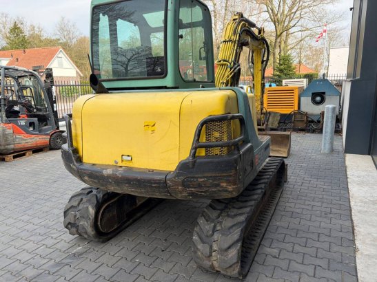 Crawler excavator Yanmar B50-2a Diesel 1995 B50-2a 1995 2 Crawler Excavators image 5