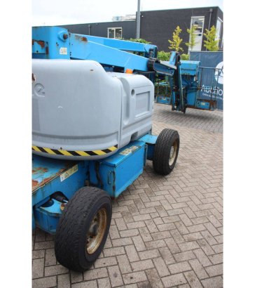 Genie Z45/25j DC Electric Articulated Boom Lift 227kg 16m 2007 Z45/25j 2007 2 image 5