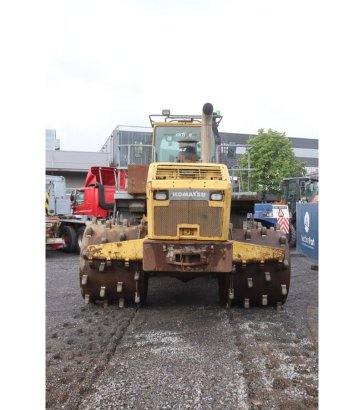 Komatsu WF450-3D Diesel Wheel Loader 194kW 2003 WF450-3D 2003 2 Wheel Loaders image 5