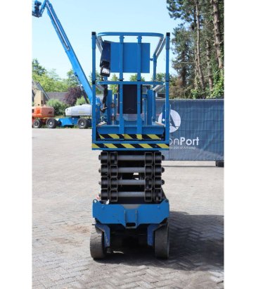Scissor lift Genie GS-3232 Electric 227kg 11.75m 2007 GS-3232 2007 2 Scissor Lifts image 5
