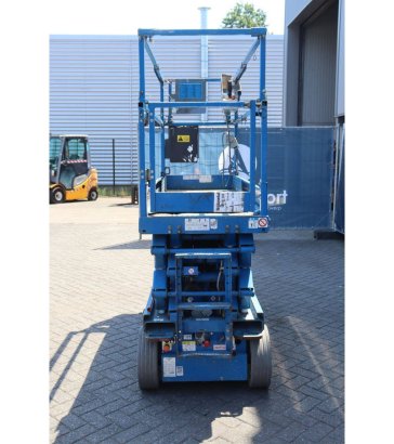 Skyjack SJIII-3226 Electric Scissor Lift 227kg 9.9m 2015 Skyjack SJIII-3226 2015 2 Scissor Lifts image 5