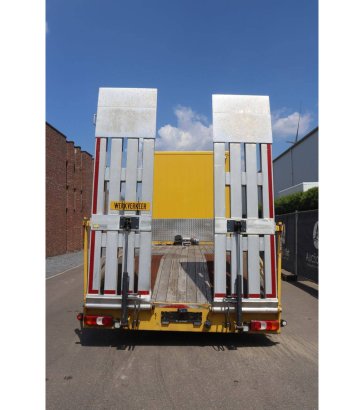 Car Transporter Truck Mercedes-Benz Actros 2745 Diesel Actros 2745 2 image 5