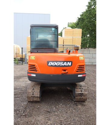 Doosan DH55-V Crawler Excavator Diesel 40kW 2010 Doosan DH55-V 2010 2 Crawler Excavators image 5
