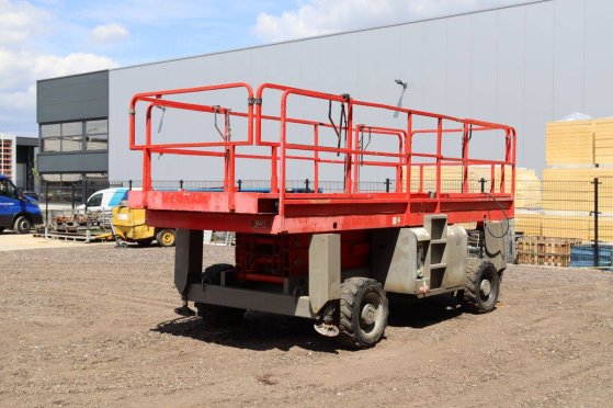 Scissor Lift Haulotte H12SXLNT Diesel 700kg 12m 2014 Haulotte H12SXLNT 2014 2 Scissor Lifts image 5