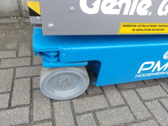 Genie GR-15 Electric Mast Lift 6.50m 2012 GR-15 2012 2 image 5