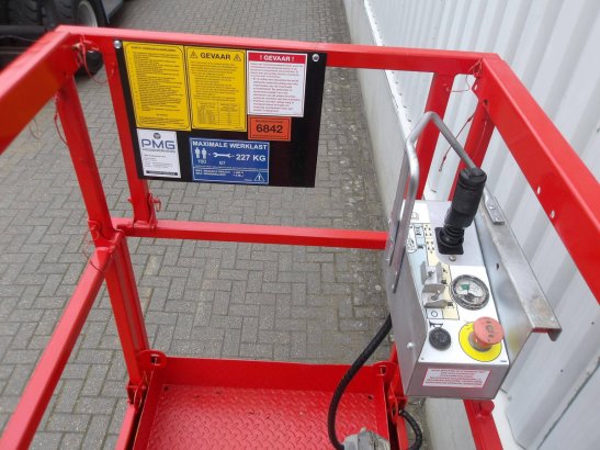SkyJack SJ3226 Electric Scissor Lift 9.92m 2017 Skyjack SJ3226 2017 2 Scissor Lifts image 5