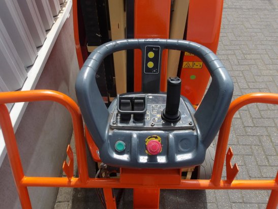 Toucan 10E Electric Mast Lift 10.10m 2014 Toucan 10E 2014 2 image 5