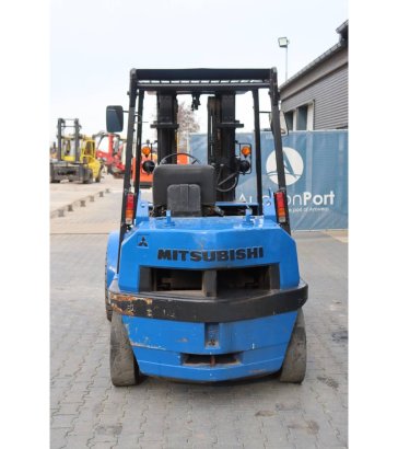 Mitsubishi Diesel Forklift 2 Forklift image 5