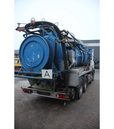 Vacuum truck Truck MAN TGA 35.410 Diesel 2004 TGA 35.410 2004 2 image 5