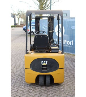 Caterpillar EP16KT Electric Forklift 1600kg 4.3m 2001 EP16KT 2001 2 Forklift image 5