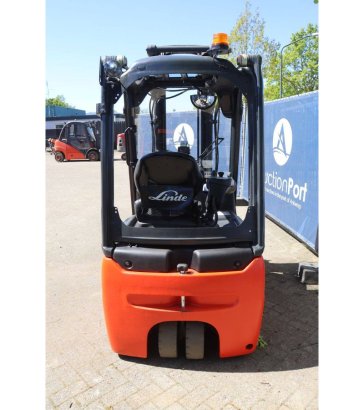 Linde E16C-02 Electric Forklift 1600kg 7m 2018 E16C-02 2018 2 Forklift image 5
