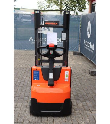 Stacker BT SWE140L Electric 1400kg 2.65m 2015 BT SWE140L 2015 2 image 5