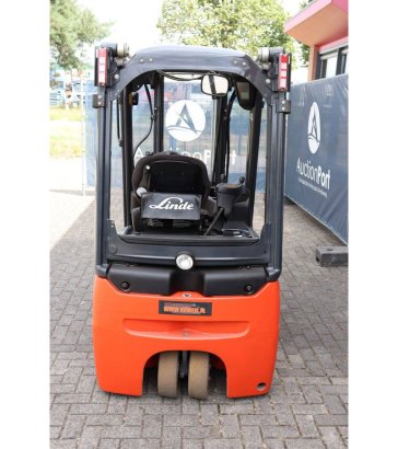 Linde E16-02 Electric Forklift 1600kg 4.0m 2016 E16-02 2016 2 Forklift image 5