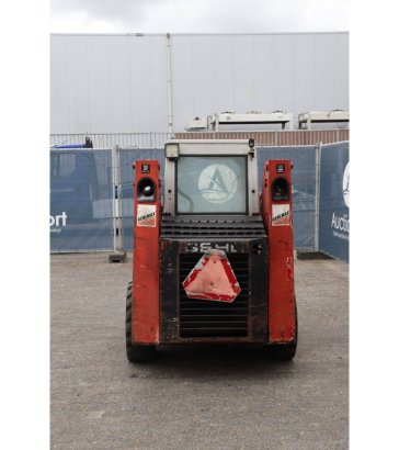 Skid steer loader Gehl SL 3610 Diesel 25kW Gehl SL 3610 2 Wheel Loaders image 5