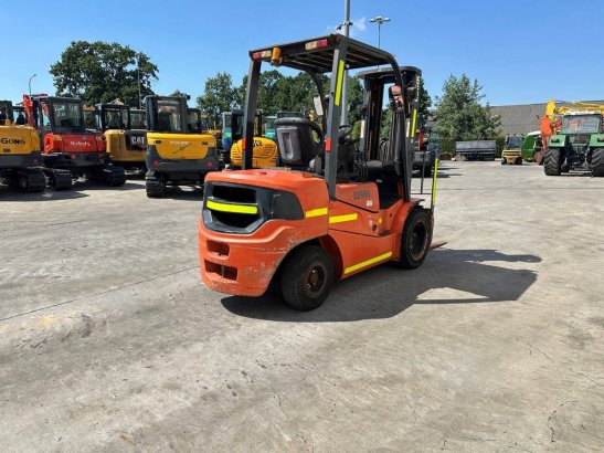 Forklift Clark GTS30D Diesel 2018 GTS30D 2018 2 Forklift image 5