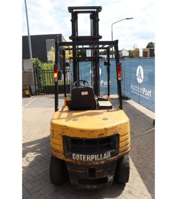 Caterpillar DP30 Diesel Forklift 3000kg 5.0m 1997 DP30 1997 2 Forklift image 5