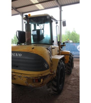Volvo L45B-TP Diesel Wheel Loader 74kW 2003 L45B-TP 2003 2 Wheel Loaders image 20