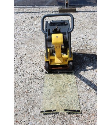 Vibratory Plate Wacker Neuson DPU3050 Diesel 2016 Neuson DPU3050 2016 2 image 50