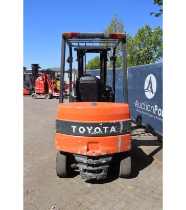 Toyota 7FBMF25 Electric Forklift 2500kg 5m 2005 7FBMF25 2005 2 Forklift image 20