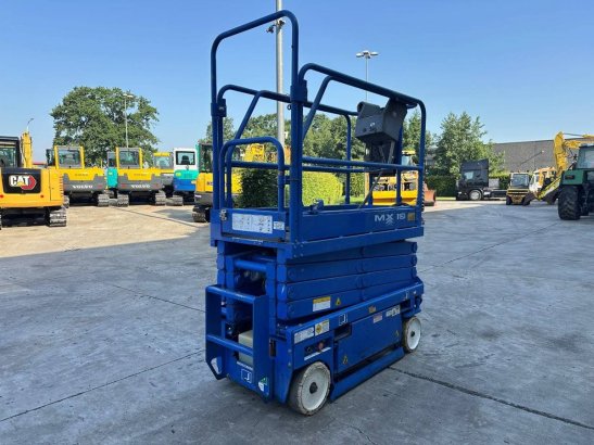 Scissor Lift Upright MX-19 Electric 2002 UpRight MX-19 2002 2 Scissor Lifts image 20