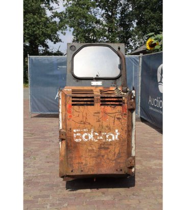 Skid steer loader Bobcat 443 Diesel 1992 (Margin) 443 1992 2 Wheel Loaders image 5