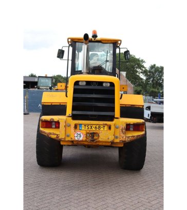 JCB 426 HT Diesel Wheel Loader 99kW 2001 426 HT 2001 2 Wheel Loaders image 5