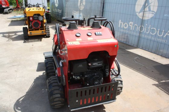 Skid steer loader Captok 323TZ Diesel 2014 Captok 323TZ 2014 2 Wheel Loaders image 5
