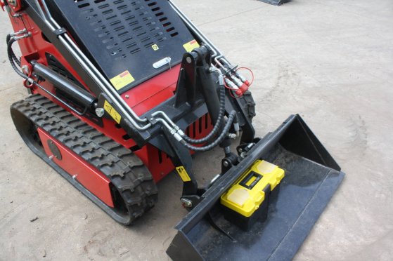 Skid steer loader SL380 Petrol 23hp 2026 SL380 2026 2 image 5