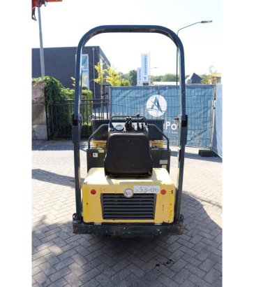 Tracked dumper Wacker Neuson DT15 Diesel 1500kg 2014 Neuson DT15 2014 2 Tracked Dumpers image 5