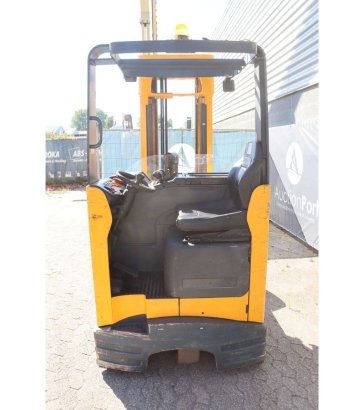 Jungheinrich Reach Truck ETVC 16 Electric 1600kg 5.6m 2006 ETVC 16 2006 2 image 5