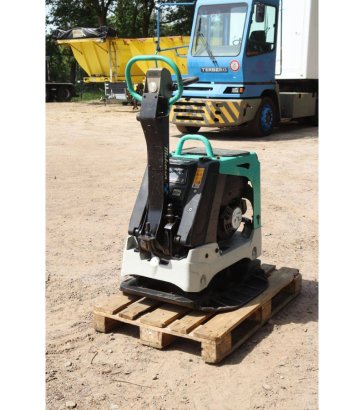 Mikasa MVH408 Diesel Vibratory Plate 6.7kW 2014 Mikasa MVH408 2014 2 image 5
