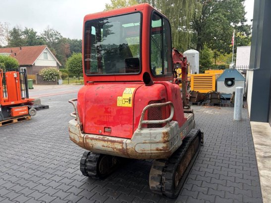 Crawler excavator Yanmar B25V Diesel 14kW 2004 B25V 2004 2 Crawler Excavators image 5